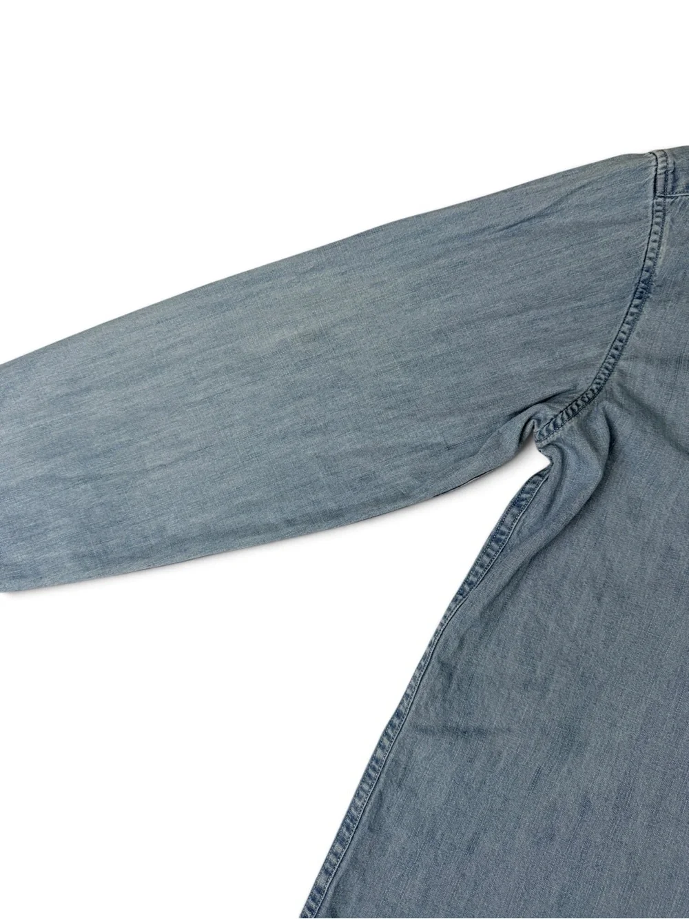J.Crew Denim Men’s Medium Chambray Shirt Light Wash Long Sleeve 100% Cotton